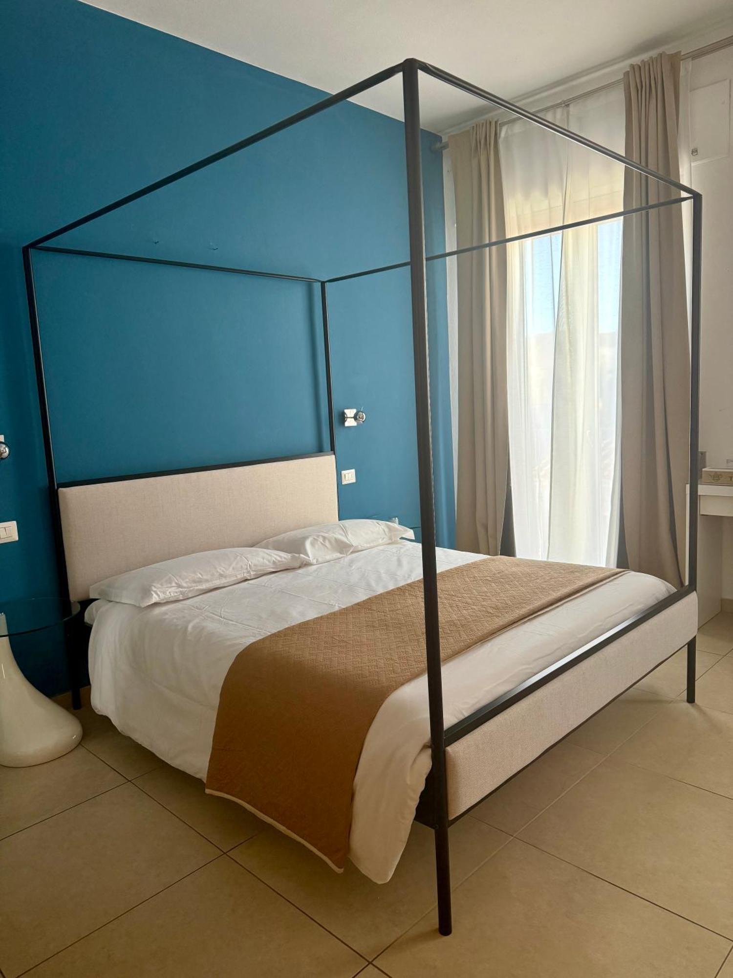 Les Chambres De Francoise Guest House Olbia Eksteriør bilde