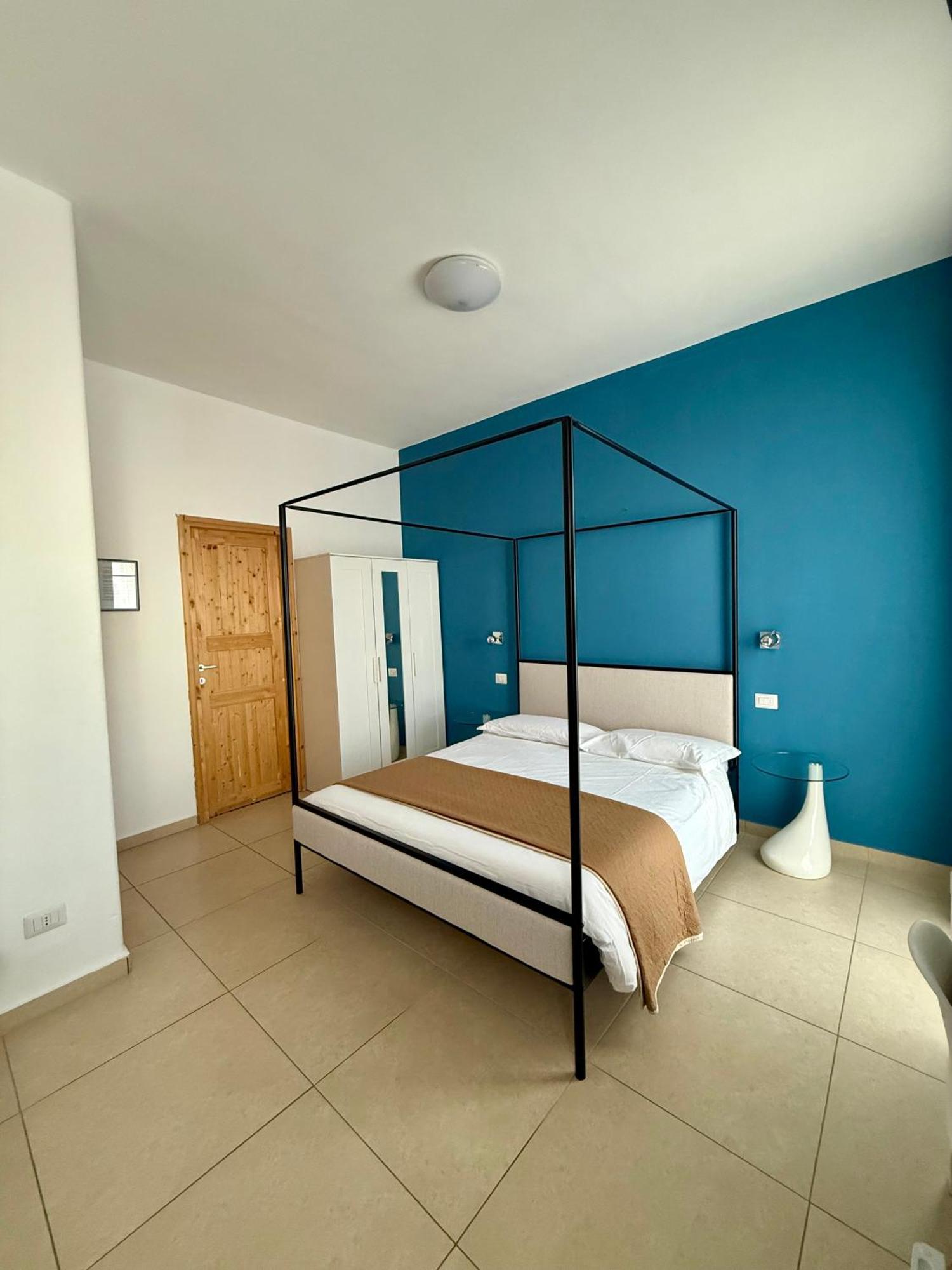 Les Chambres De Francoise Guest House Olbia Eksteriør bilde