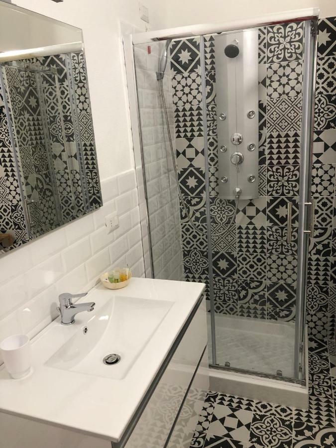 Les Chambres De Francoise Guest House Olbia Eksteriør bilde